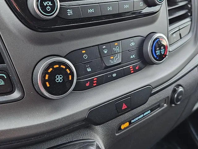 Ford Transit Custom 2.0 2021 Diesel 11