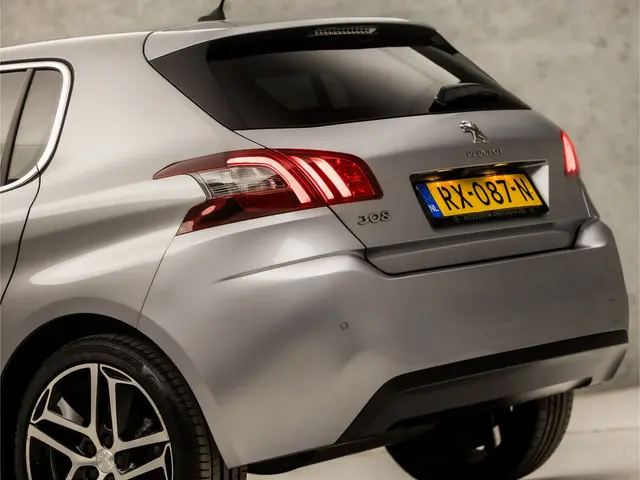 Peugeot 308 1.2 PureTech Sport 2018 Benzine 13