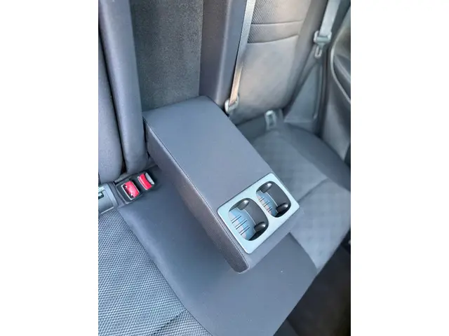 Nissan QASHQAI 1.2 N-Connecta Panorama 2017 Benzine 28