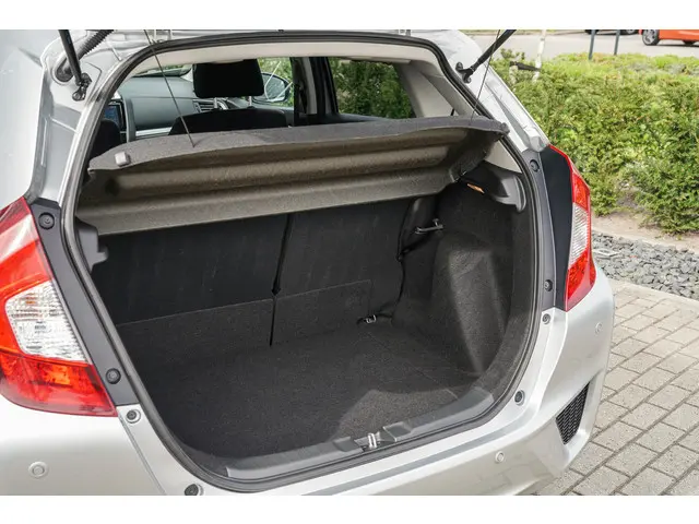 Honda Jazz 1.3i VTEC ELEGANCE 2017 Benzine 34