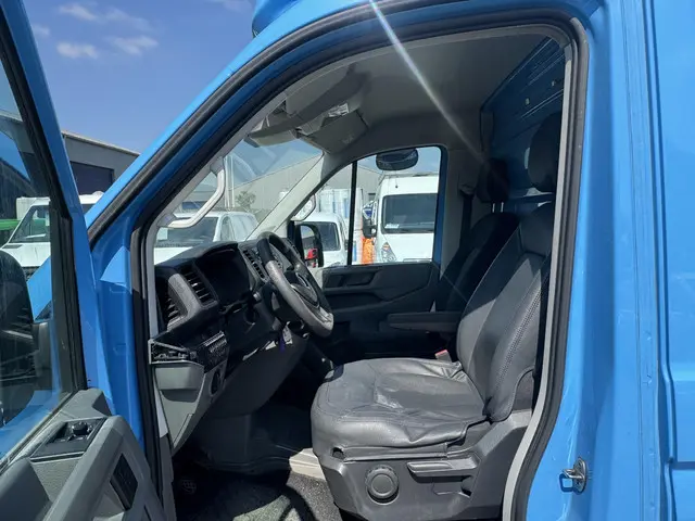 Volkswagen Crafter 35 2.0 TDI L4H3 2019 Diesel 9