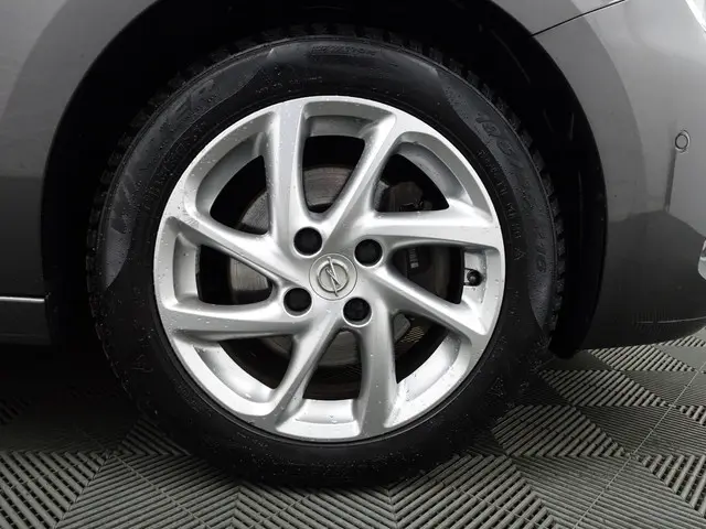 Opel Corsa 1.2 131pk GS Line Aut- 2020 Benzine 26