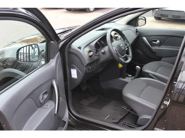 Dacia Sandero Stepway 0.9 TCe Automaat, SL 2018 Benzine 11