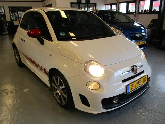 Fiat 500 1.4-16V Abarth 2012 Benzine 4
