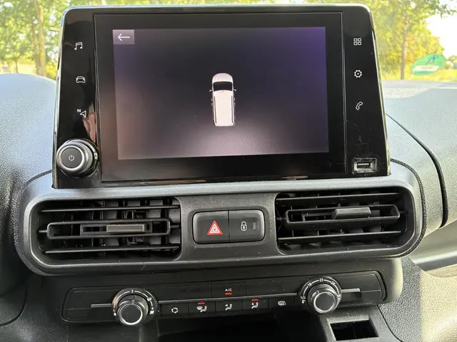 Opel Combo 1.5 Turbo 102Pk L1H1 Edition 2022 Diesel 23