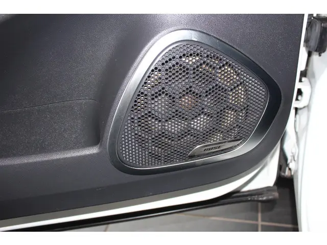 Renault Captur 1.2 TCe Bose 2018 Benzine 12