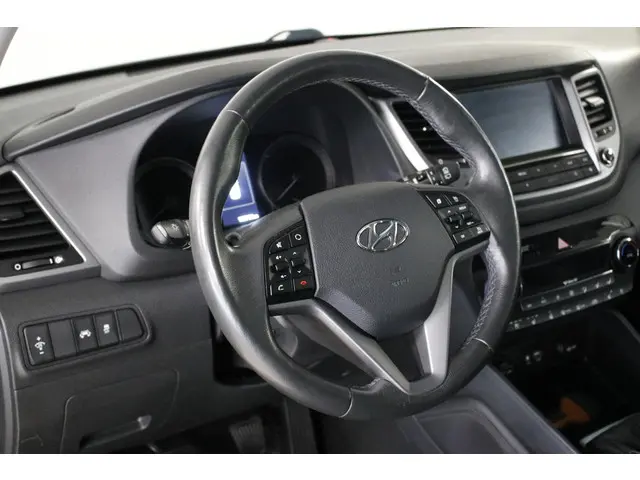 Hyundai Tucson 1.6 GDi Premium. 2016 Benzine 3