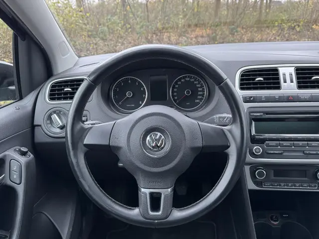 Volkswagen Polo 1.2 Easyline 2013 Benzine 12