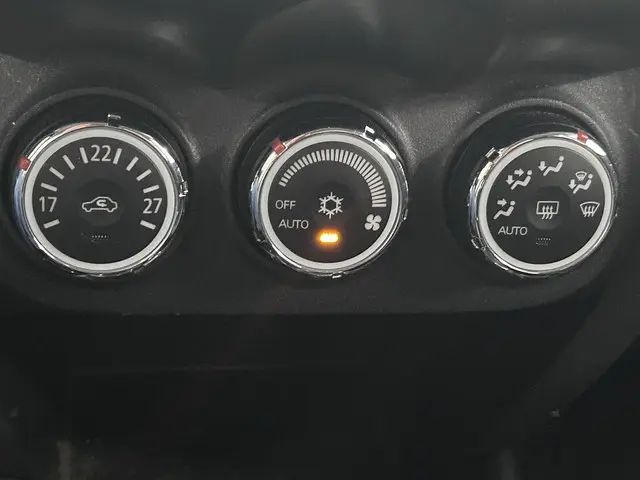 Mitsubishi ASX 1.6 Cleartec Invite+ 2014 Benzine 11