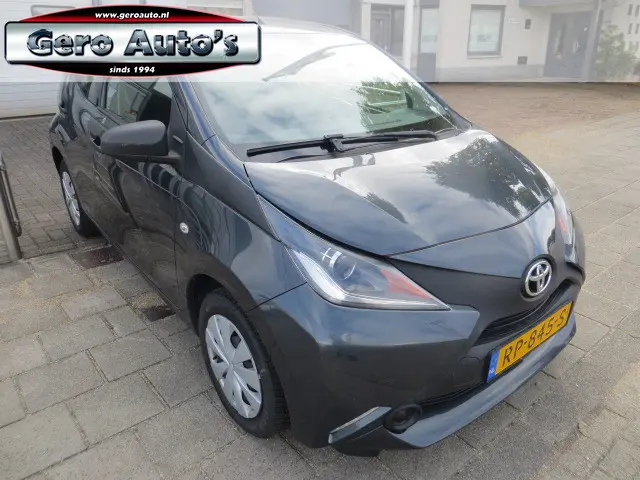 Toyota Aygo 1.0 VVT-i x-fun nl auto 5 drs 2018 Benzine 11