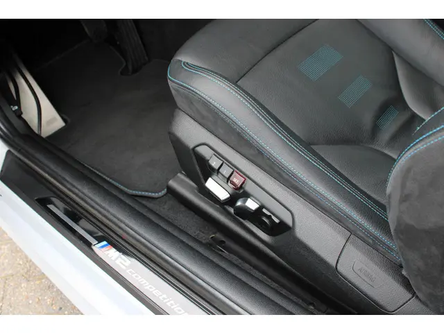 BMW M2 2-Serie Coupé DCT Competition 2020 Benzine 16