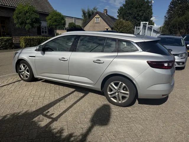 Renault Mégane Estate 1.5 dCi Eco2 Zen 2018 Diesel 4