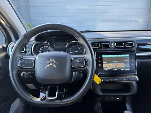 Citroën C3 1.2 PureTech S&S Shine 2018 Benzine 3