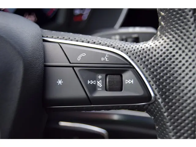 Audi Q3 40 TFSI quattro S Line Pro Line S 2019 Benzine 32