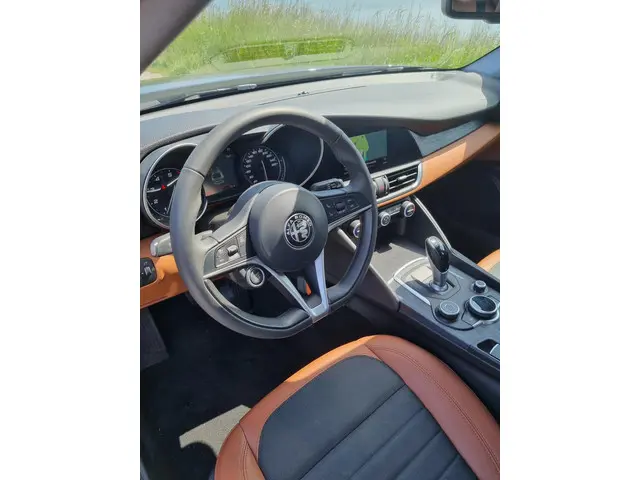 Alfa Romeo Giulia 2.0T Super 2018 Benzine 25