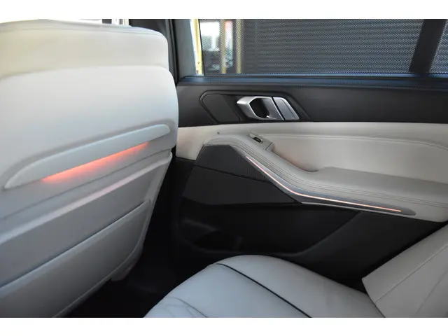 BMW X5 xDrive40i M-Sport High Executive 2018 Benzine 28