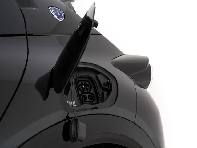 Lancia Ypsilon LX 51 kWh Gold [ 3-Fase ] 2024 Elektrisch 29