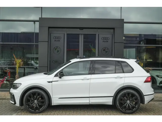 Volkswagen Tiguan 1.5 TSI R-Line Highline 2021 Benzine 5