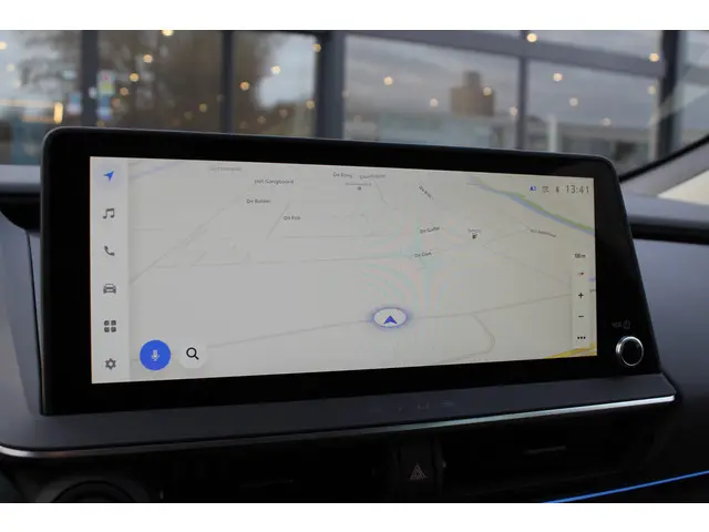 Toyota Prius 2.0 Plug-in Executive 2024 Hybride Benzine 23