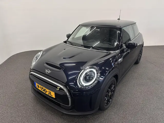 MINI Electric Mini Yours 33 kWh 136 pk 2022 Elektrisch 15