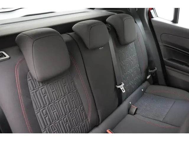 Fiat 600e RED 54 kWh 2023 Elektrisch 16