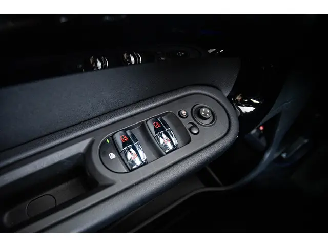 MINI Countryman Cooper SE ALL4 2022 Hybride Benzine 54