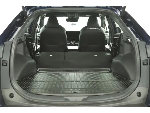 Toyota bZ4X Business Plus 71 kWh 2023 Elektrisch 26