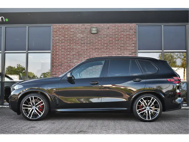 BMW X5 xDrive50e M-Sport Pro 2023 Hybride Benzine 51