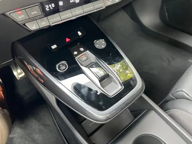Audi Q4 e-tron 40 S edition 77 kWh 2023 Elektrisch 30