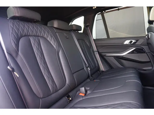 BMW X5 xDrive50e 2024 Hybride Benzine 14