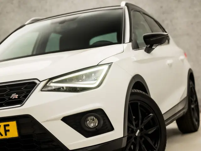 SEAT Arona 1.0 TSI FR Intense Sport 2019 Benzine 12