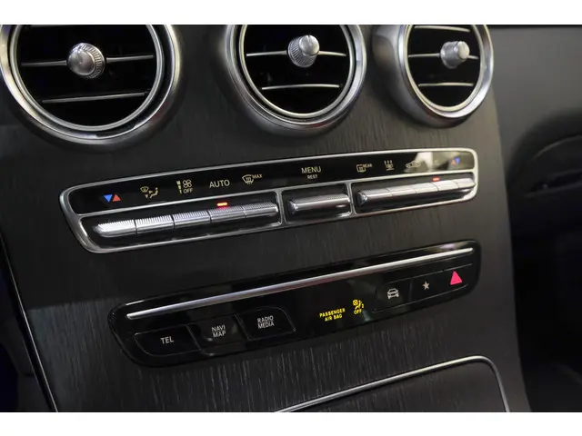 Mercedes-Benz GLC Coupé GLC200 AMG 197pk 2019 Benzine 24