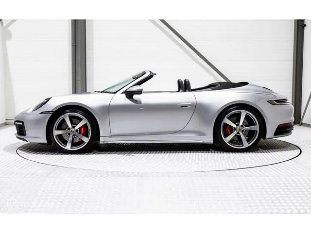 Porsche 911 Cabrio 3.0 Carrera 4 S 2019 Benzine 4