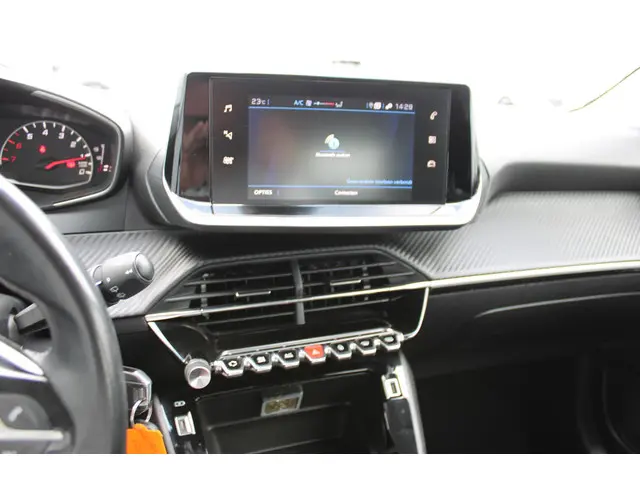 Peugeot 208 1.2 PT Active 2020 Benzine 17