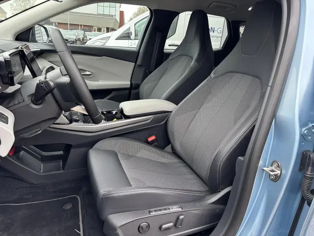 Ford Explorer Extended Range RWD 77 kWh 2025 Elektrisch 8