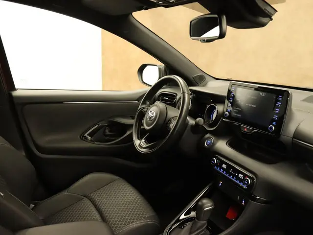 Toyota Yaris 1.5 Hybrid Executive 2020 Hybride Benzine 16