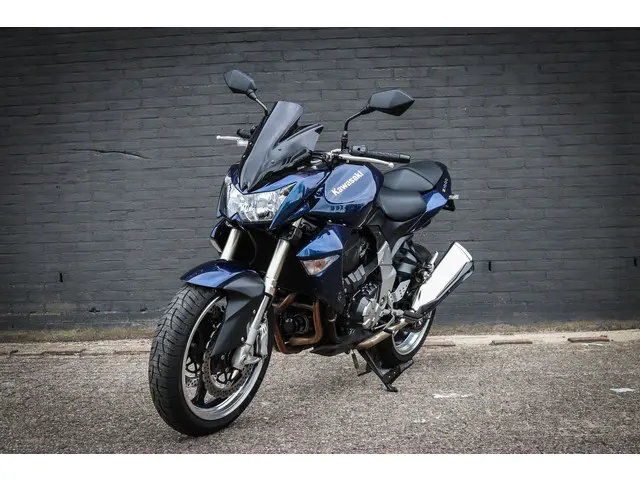 Kawasaki Z1000 Tour 2016 Benzine 14