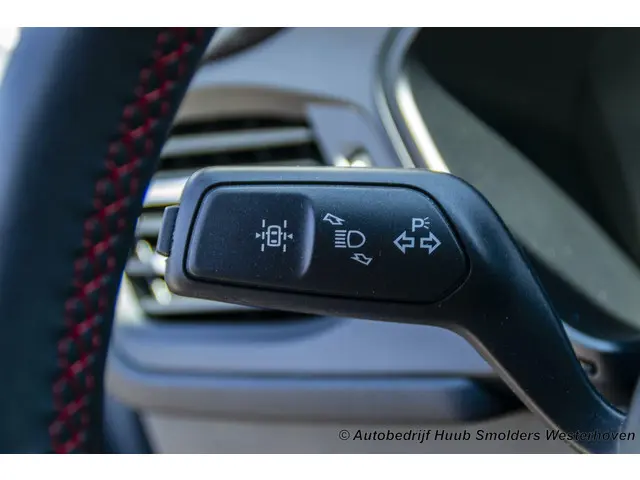 Ford Kuga 2.5 PHEV e-CVT ST-Line X 2022 Hybride Benzine 25