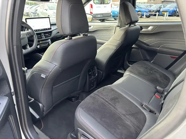 Ford Kuga 2.5 PHEV ST-Line X 2025 Hybride Benzine 10