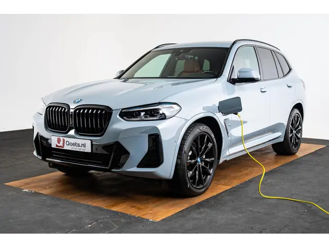 BMW X3 xDrive30e 2022 Hybride Benzine 6