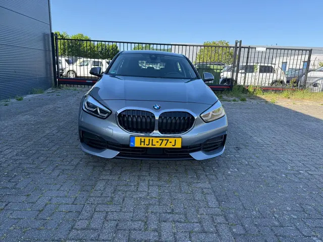 BMW 1 Serie 118i 2024 Benzine 8