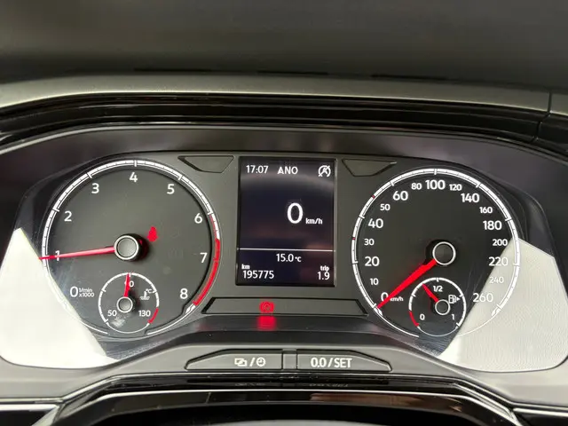 Volkswagen Polo 1.0 TSI Highline Business R 2019 Benzine 16