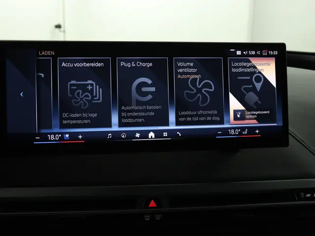 BMW iX xDrive40 2025 Elektrisch 60