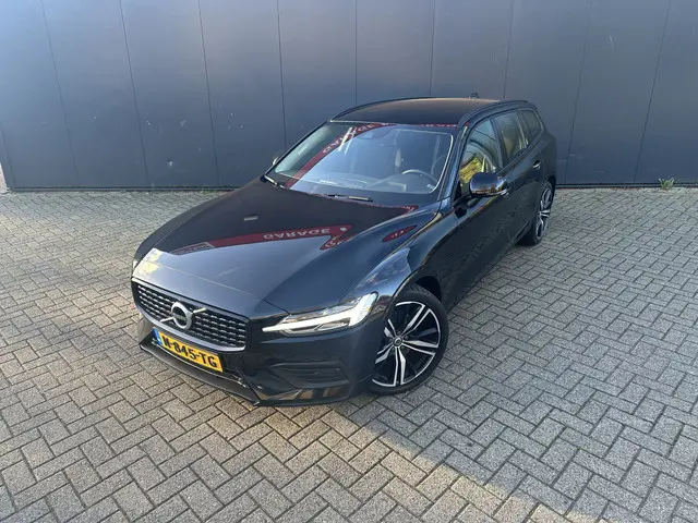 Volvo V60 2.0 B3 Momentum Advantage 2021 Hybride Benzine 3