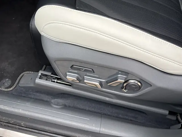 Kia EV9 GT-Line AWD 6p. 99.8 kWh 2025 Elektrisch 13