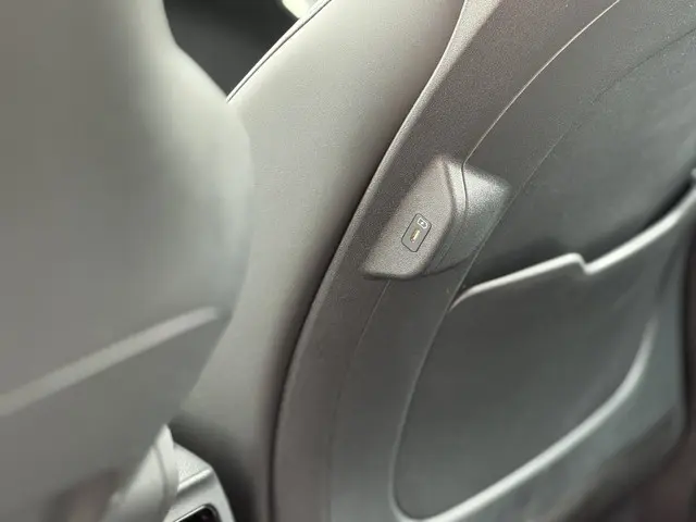 Kia Niro 1.6 GDi Hybrid DynamicLine 2023 Hybride Benzine 17