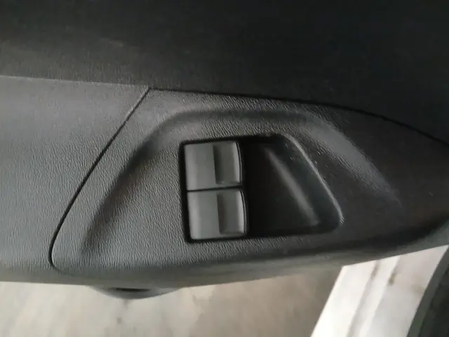 Peugeot 108 1.0 e-VTi Active Schadeauto!! 2016 Benzine 17