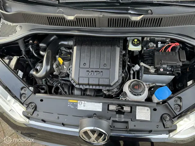 Volkswagen up! 1.0 BMT up! beats 2019 Benzine 14