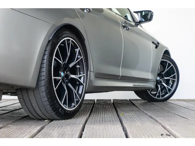 BMW M5 5 Serie Competition 2020 Benzine 21