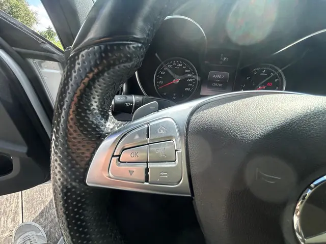 Mercedes-Benz C-Klasse C180 AMG line 2014 Benzine 17